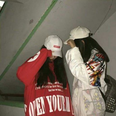 女生红色系QQ头像来啦！16张高清时尚范的潮流女头合集