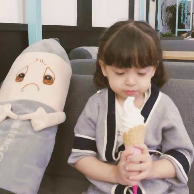 21张高清搞怪可爱萌娃女生头像 氛围感拉满