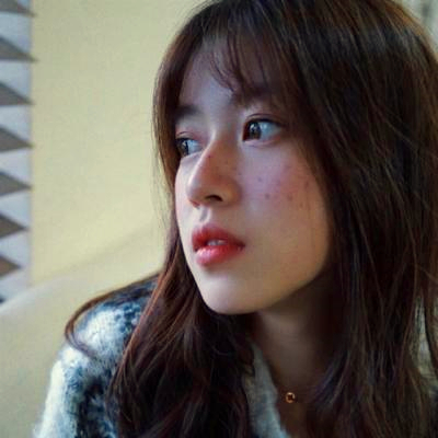 21张高清伤感冷漠风女生QQ头像 好看又有氛围感