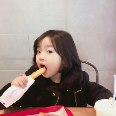 女生可爱萌娃头像合集来啦！21张高清好看的软萌女宝头像专辑，适合用作各类社交平台头像。