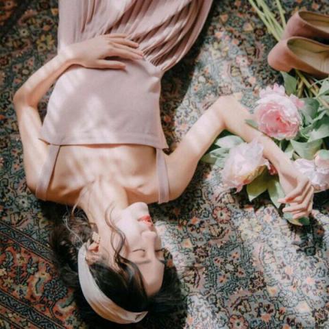 24张高清伤感女生头像 氛围感拉满的QQ唯美头像合集