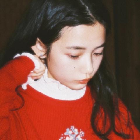 24张高清好看的女生伤感QQ头像精选