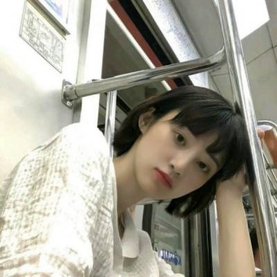 33张高清潮范可爱真人女生QQ头像合集