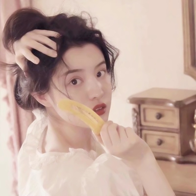 16张氛围感拉满的复古女生头像 高清气质感拉满