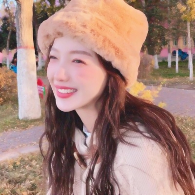 20张高清优雅气质美女头像 适合当微信头像的好看图片