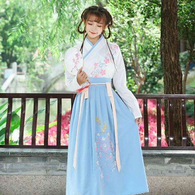 12张高清好看的古风真人女生头像合集