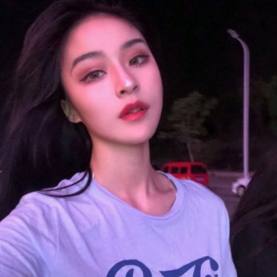 29张高清潮流时尚女生QQ头像 好看又百搭