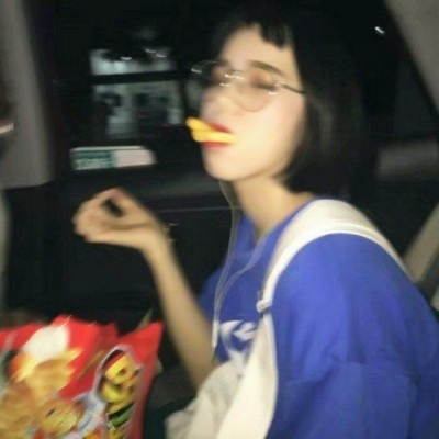 30张氛围感短发女生头像合集