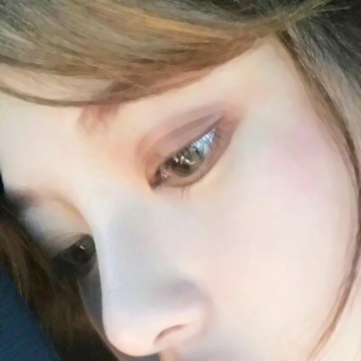 14张高清丧系侧脸女生头像 自带清冷破碎感的眼镜头像