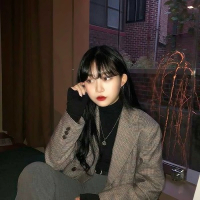 27张高清御姐真人头像合集 成熟感拉满的女生头像