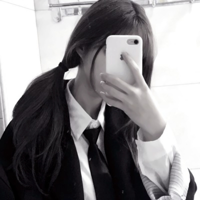 双人闺蜜头像来啦！用手机挡脸的高清可爱款共32张