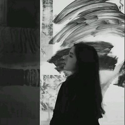 13张高清无文字黑白伤感女生QQ头像合集