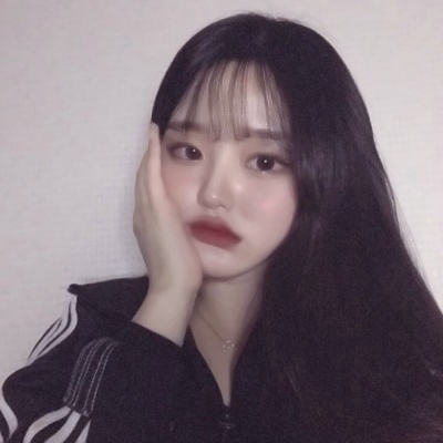 网红头像女高清！18张女神级时尚网红美女头像合集