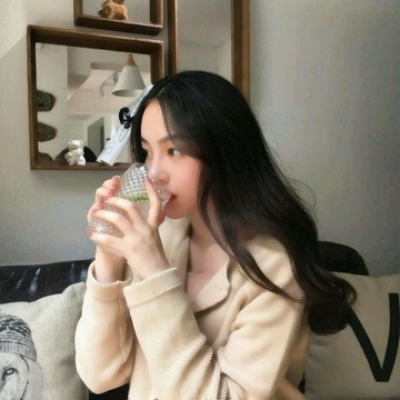 11张高清好看的潮流女生微信头像合集