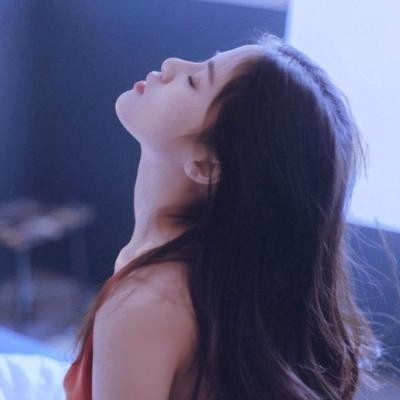 女生侧脸头像合集 36张高清气质款头像分享