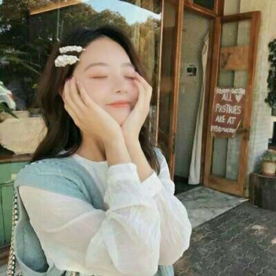 30张高清新款可爱女生微信头像 赶紧挑一张换上吧