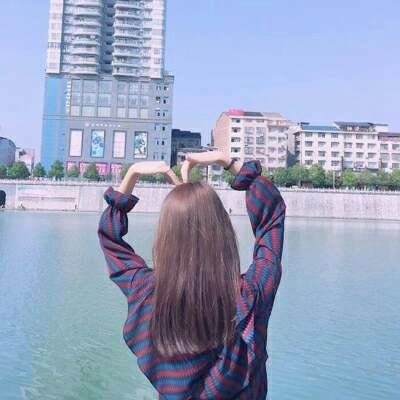 16张超好看的女生小清新背影头像 适合当微信头像的唯美图