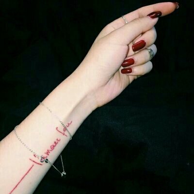 16张清新好看的女生手控QQ头像，画面清晰质感拉满