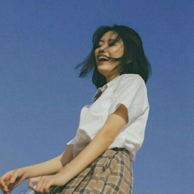 30张氛围感短发女生头像合集