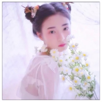 16组小清新闺蜜QQ头像 一人一张高清合集