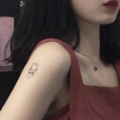 23张无水印干净高清女生部位头像 氛围感拉满