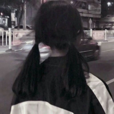 28张清新可爱女生背影头像 高清好看直接存