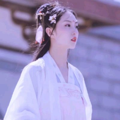 12张干净清爽的白色系清纯女生QQ头像合集