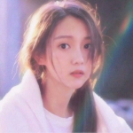 24张高清女生眼神迷茫头像合集