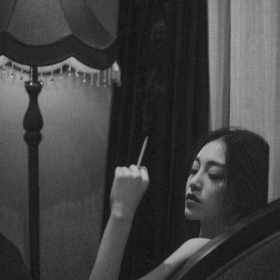 微信黑白伤感女生头像来啦，22张高清图可直接下载