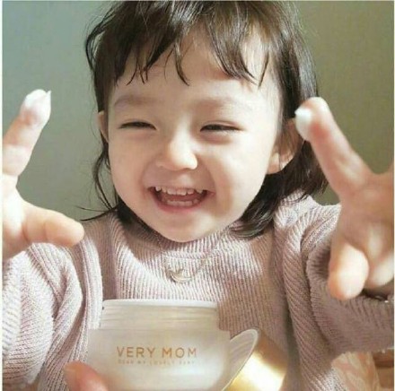 14张高清可爱小女孩萌头像 适合女生用的头像素材