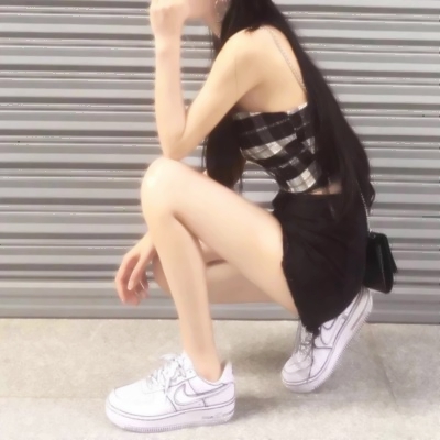 22张高清女生腿部部位头像合集