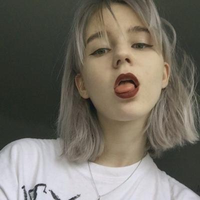 21张高清欧美高冷女生头像合集