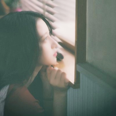 22张温柔感拉满！文艺小清新女生头像合集