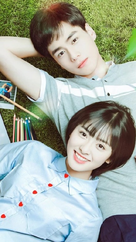 来存《致我们单纯的小美好》专属壁纸啦