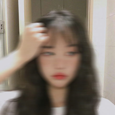 19张高清动感模糊微笑女生头像合集