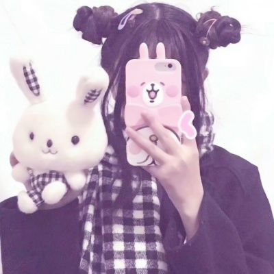 16张可爱手机控女生头像 高清又好看
