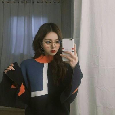 24张可爱手机控女生头像 高清好看精选合集