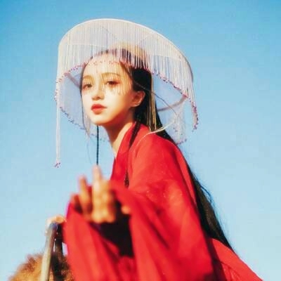 14张高清红衣古风真人女生头像 适合当壁纸或头像