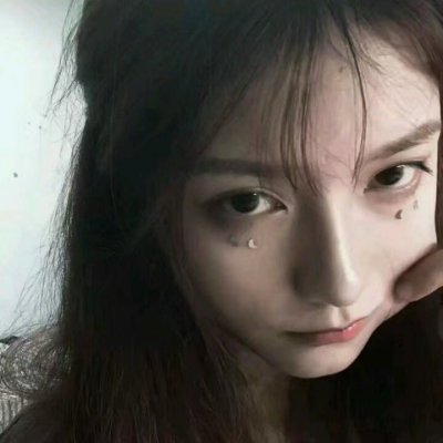 痞气拉满的真人超酷女生头像 高清无水印共15张