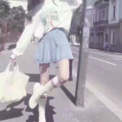 13张高清女生腿部部位QQ头像合集