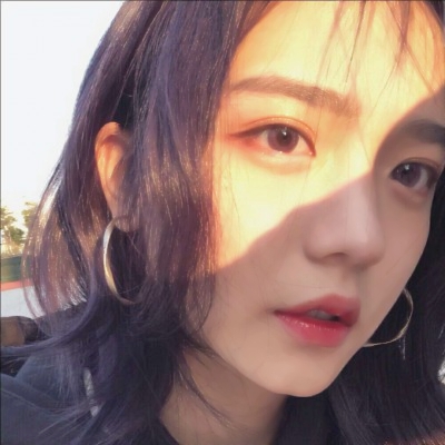 不想用烂大街款？26张有格调的女生微信头像来了