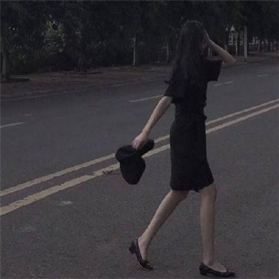 女生长发背影唯美头像合集！12张高清氛围感图直接抱走