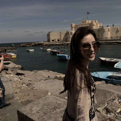 17张氛围感拉满的伤感意境女生头像，高清又唯美