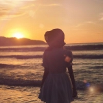 21张高清优雅女生背影微信头像 氛围感拉满