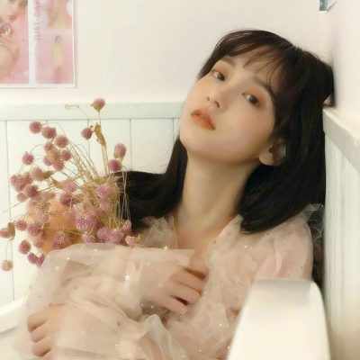 17张高清小清新女生微信头像 氛围感拉满