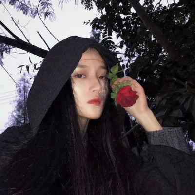 27张高清御姐真人头像合集 成熟感拉满的女生头像