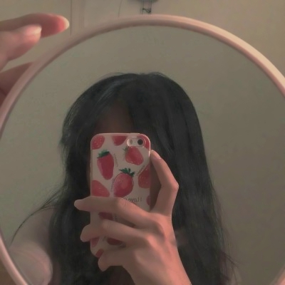 29张搞怪又时髦的逗比女生头像 高清好看还带潮感