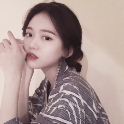 网红头像女高清！18张女神级时尚网红美女头像合集