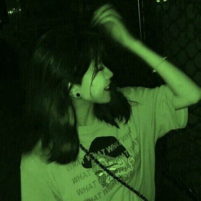 整张都是绿色的女生高清头像 19张个性款