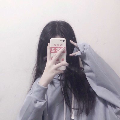 女生用手机挡脸的霸气QQ头像来啦！33张高清手机控风格头像合集
